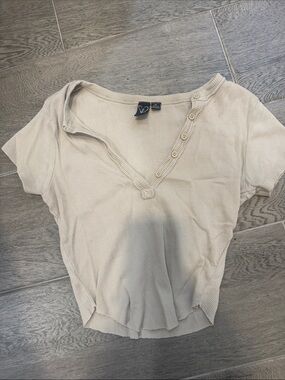 Windsor Cream Ribbed V-Neck Short Sleeve Top with Button Detail